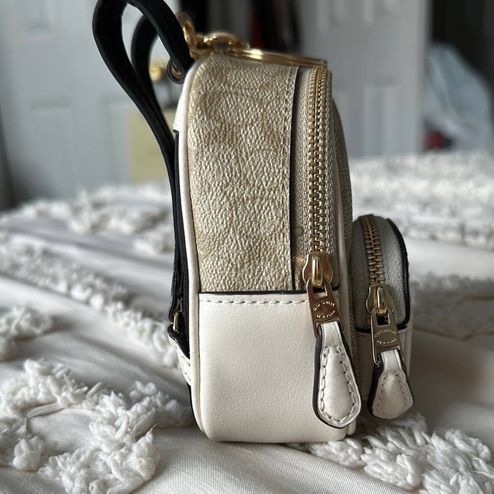 Coach Backpack Keychain - Picture 3 of 13